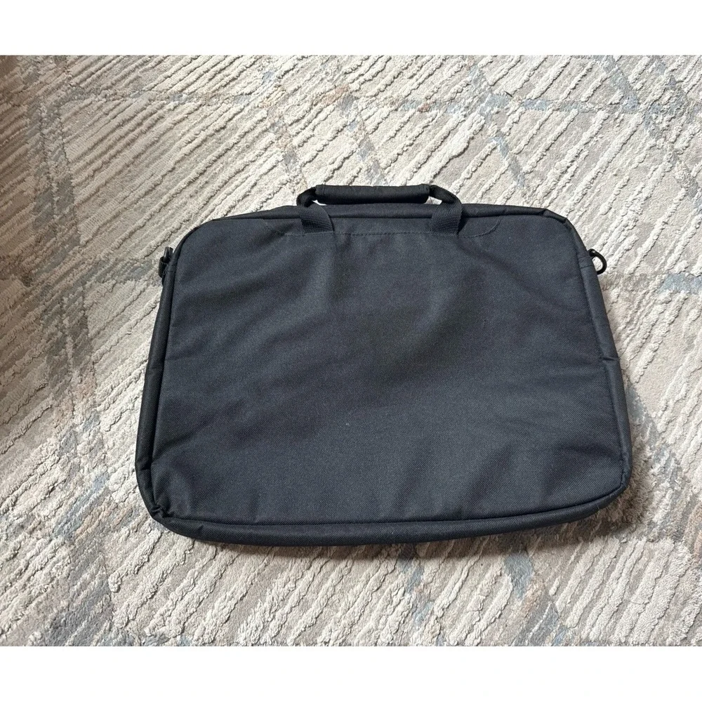 Toshiba‎ PA1449U-1EC6 16-inch Lightweight Laptop Carrying Case Sleeve Computer